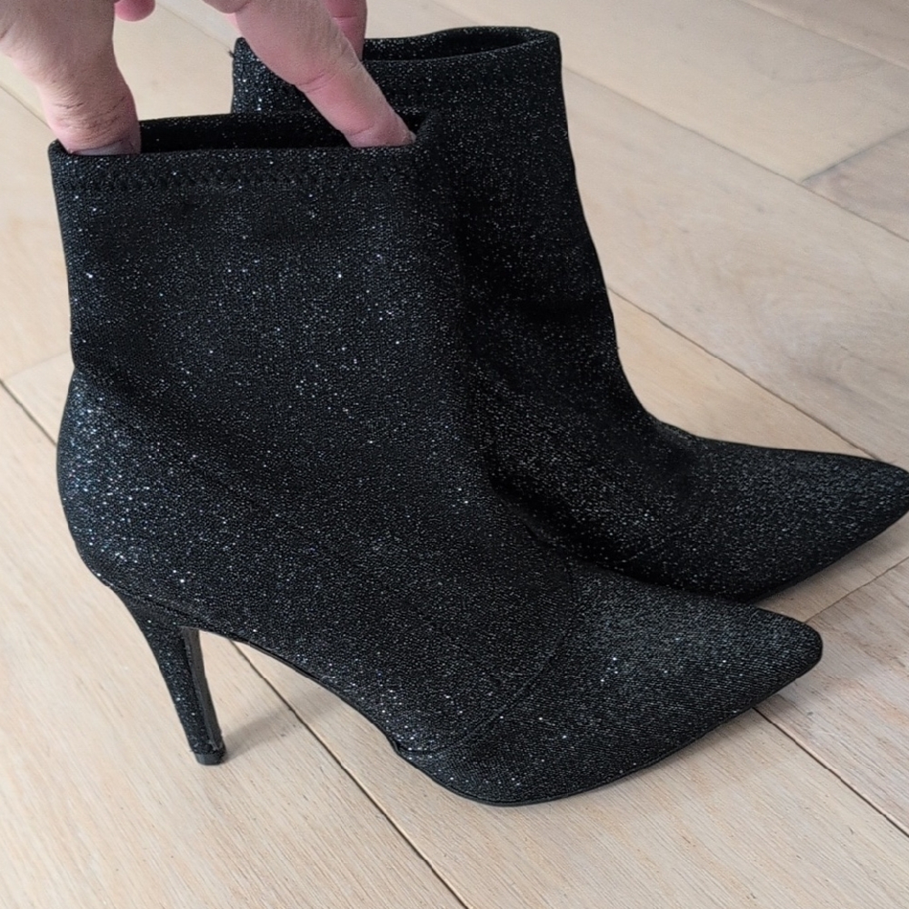 Brash Black Heeled Boots with Stiletto and Glitter
